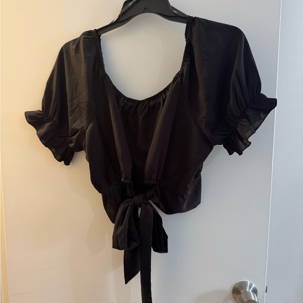 ARULA Black Set, Tie top and skirt